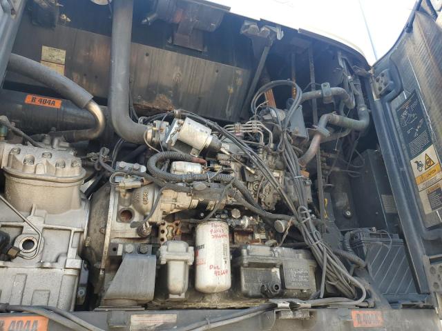 1UYVS2539BM114803 - 2011 UTILITY VS2RA WHITE photo 7