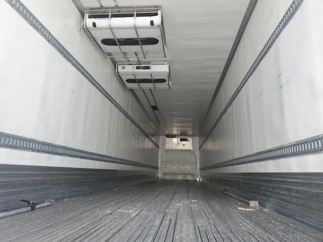 1UYVS2534BM114904 - 2011 UTILITY VS2RA 白色 照片 5