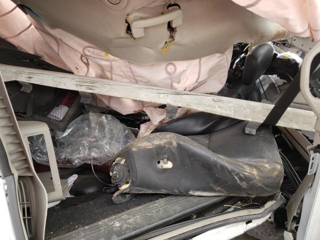 2A4RR8DG7BR796719 - 2011 CHRYSLER TOWN & COU TOURING L WHITE photo 17