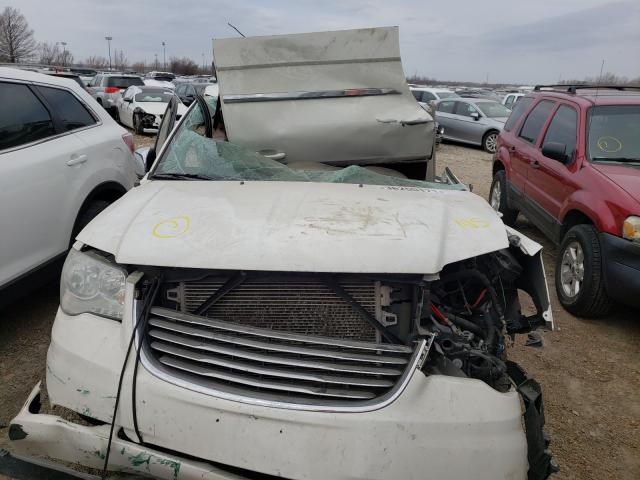 2A4RR8DG7BR796719 - 2011 CHRYSLER TOWN & COU TOURING L WHITE photo 29