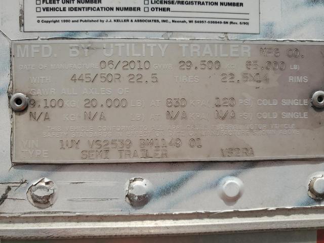 1UYVS2539BM114901 - 2011 UTILITY VS2RA თეთრი ფოტო 10