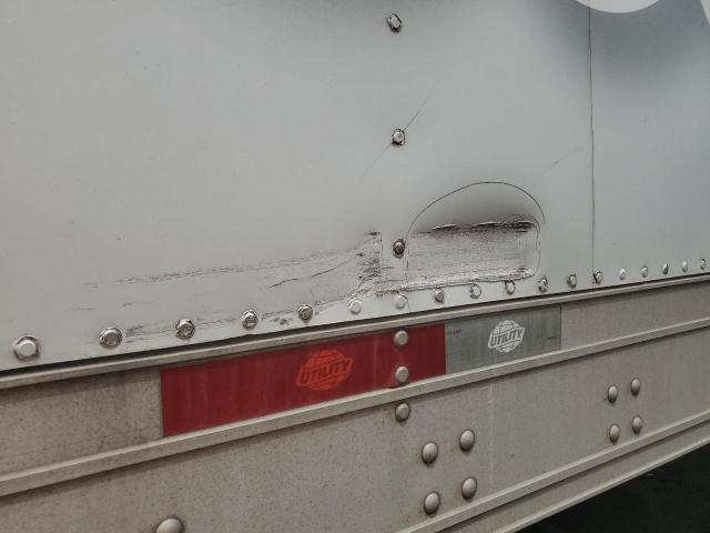 1UYVS2532BM114903 - 2011 UTILITY VS2RA WHITE photo 9