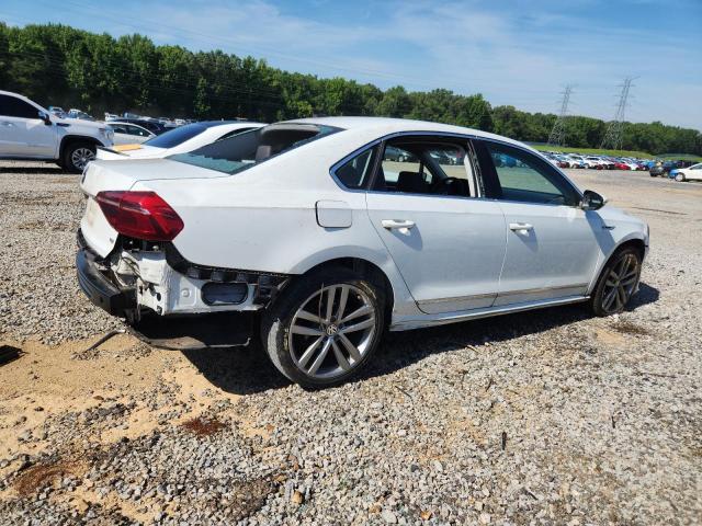 1VWDT7A38HC074543 - 2017 VOLKSWAGEN PASSAT R-LINE თეთრი ფოტო 3