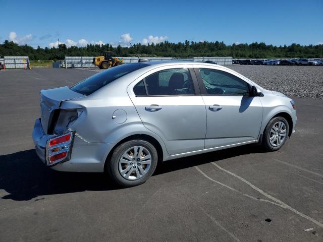 1G1JB5SG9J4128682 - 2018 CHEVROLET SONIC LS 银色 照片 3