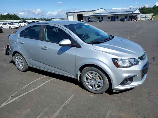 1G1JB5SG9J4128682 - 2018 CHEVROLET SONIC LS 银色 照片 4