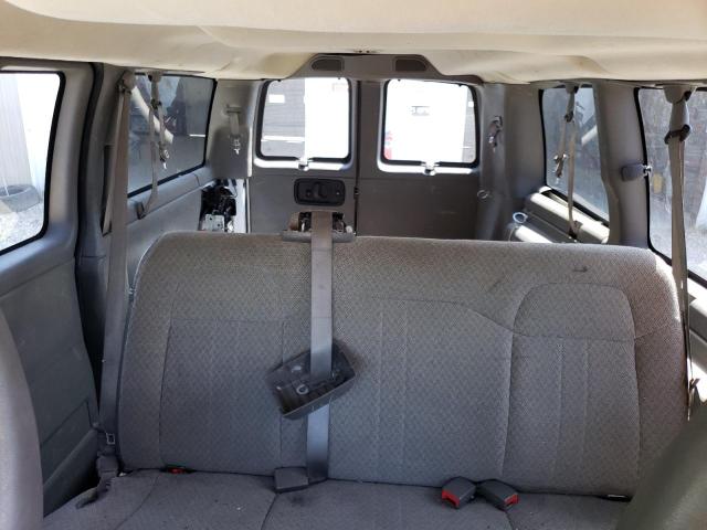 1GAZGYFA8C1149314 - 2012 CHEVROLET EXPRESS G3 LT WHITE photo 10