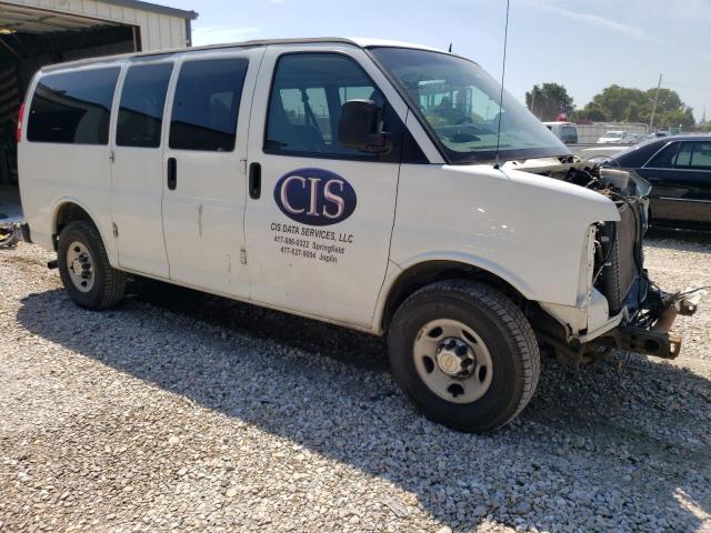 1GAZGYFA8C1149314 - 2012 CHEVROLET EXPRESS G3 LT WHITE photo 4