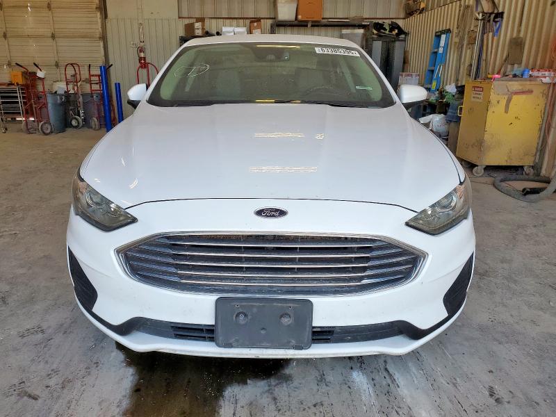 3FA6P0G7XKR250542 - 2019 FORD FUSION S WHITE photo 5