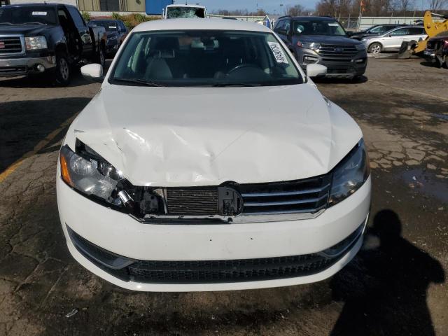 1VWAT7A36EC085653 - 2014 VOLKSWAGEN PASSAT S WHITE photo 9