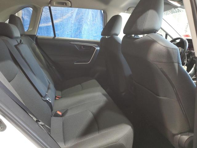 2T3G1RFV3RW473841 - 2024 TOYOTA RAV4 LE 白色 照片 11