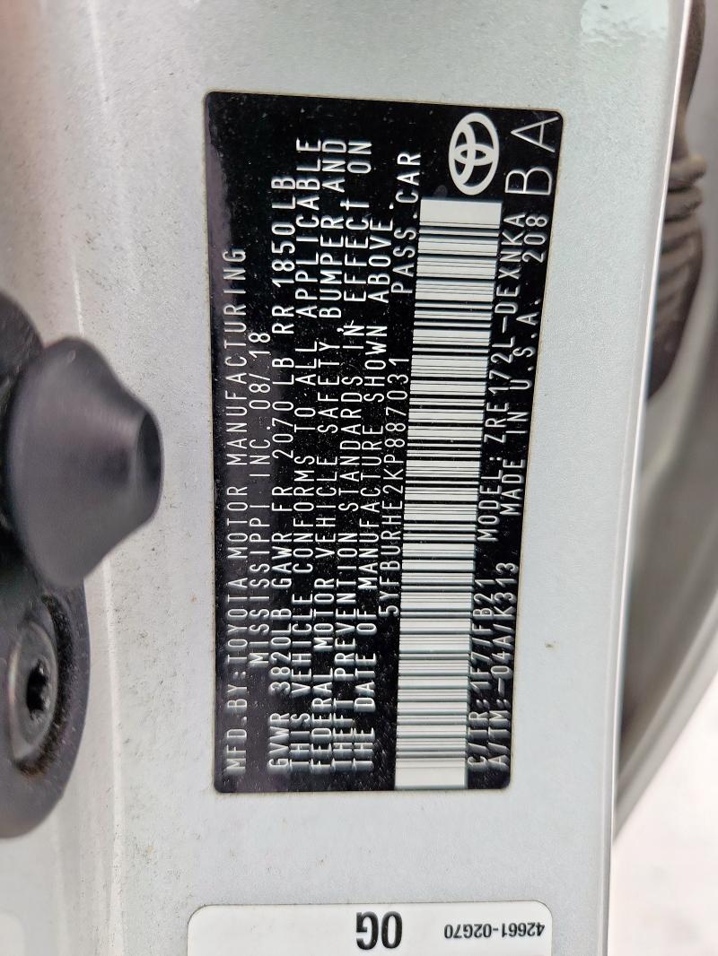 5YFBURHE2KP887031 - 2019 TOYOTA COROLLA L 银色 照片 12