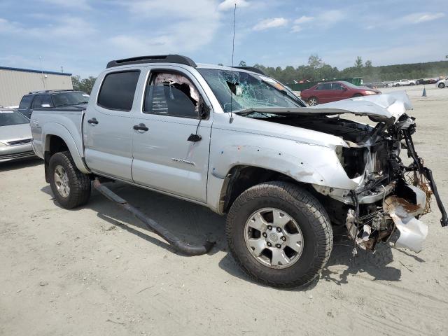 3TMJU62N09M072542 - 2009 TOYOTA TACOMA DOUBLE CAB PRERUNNER GRAY photo 4