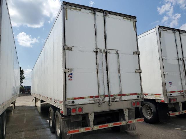 1UYVS2534CM431826 - 2012 UTILITY VS2RA WHITE photo 3