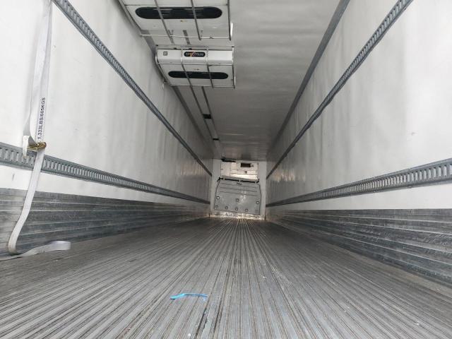 1UYVS2534CM431826 - 2012 UTILITY VS2RA WHITE photo 5