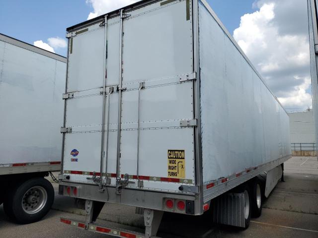 1UYVS2536CM431813 - 2012 UTILITY VS2RA WHITE photo 4