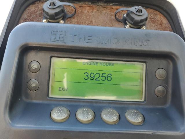 1UYVS2536CM431813 - 2012 UTILITY VS2RA WHITE photo 8