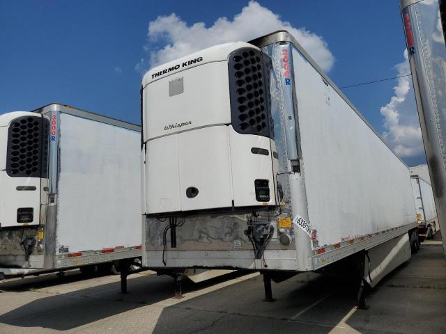 1UYVS2539CM431823 - 2012 UTILITY VS2RA WHITE photo 2