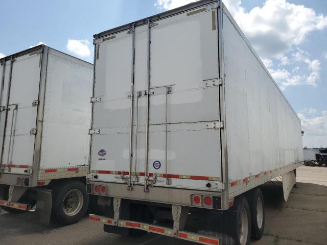 1UYVS2539CM431823 - 2012 UTILITY VS2RA WHITE photo 4