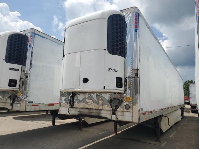 1UYVS2538CM431814 - 2012 UTILITY VS2RA WHITE photo 2