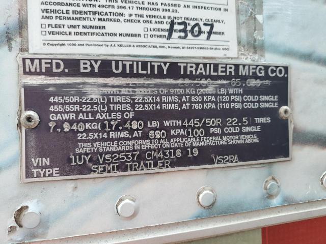 1UYVS2537CM431819 - 2012 UTILITY VS2RA WHITE photo 10