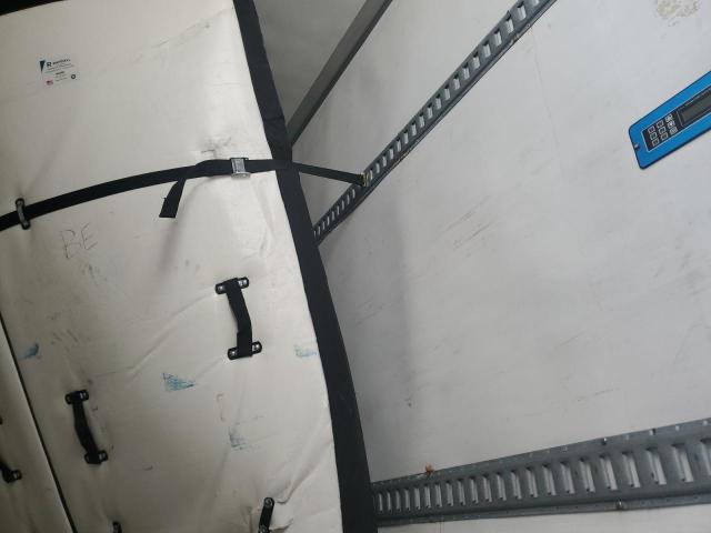 1UYVS2533CM431817 - 2012 UTILITY VS2RA Blanc photo 5