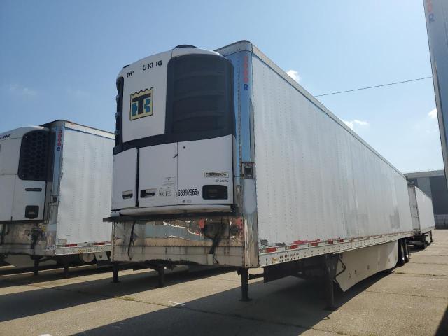 1UYVS2535CM431818 - 2012 UTILITY VS2RA WHITE photo 2