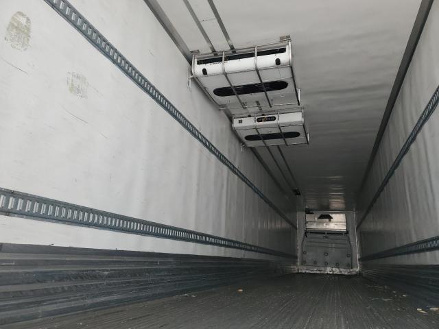 1UYVS2535CM431818 - 2012 UTILITY VS2RA WHITE photo 6