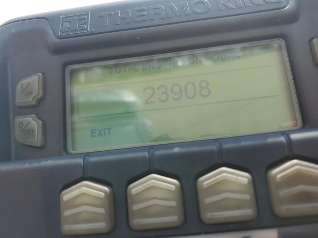 1UYVS2535CM431818 - 2012 UTILITY VS2RA WHITE photo 8