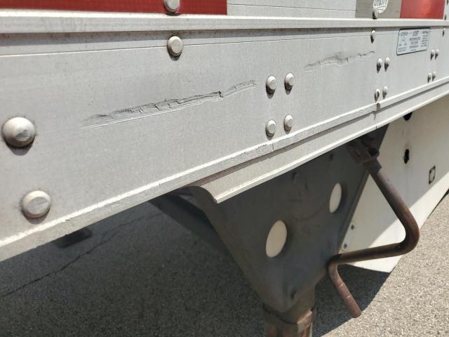 1UYVS2535CM431818 - 2012 UTILITY VS2RA WHITE photo 9