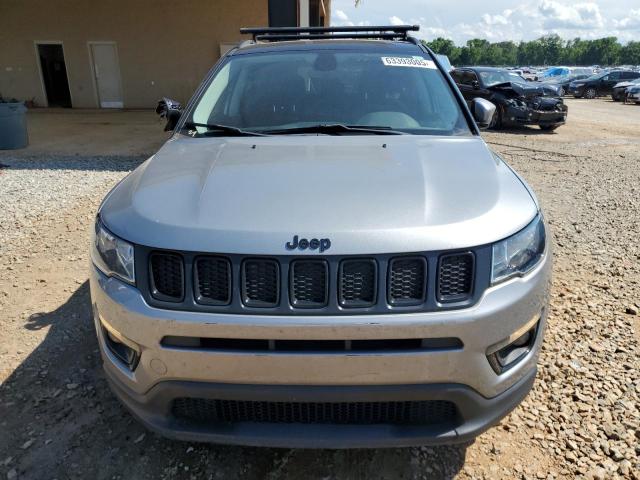 3C4NJCBB8MT577063 - 2021 JEEP COMPASS LATITUDE 银色 照片 5