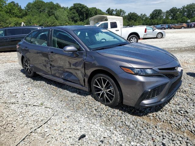 4T1G11AK5RU894080 - 2024 TOYOTA CAMRY SE NIGHT SHADE CHARCOAL photo 4