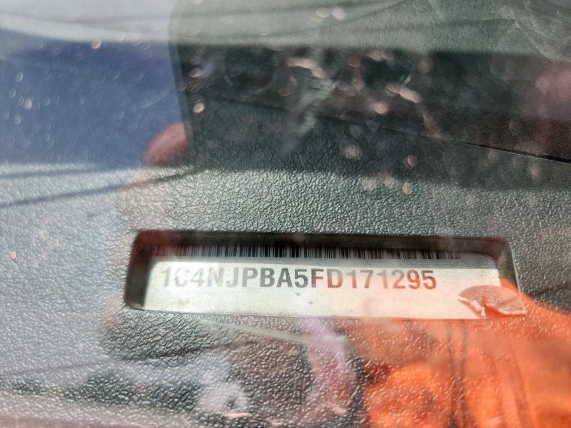 1C4NJPBA5FD171295 - 2015 JEEP PATRIOT SPORT WHITE photo 13