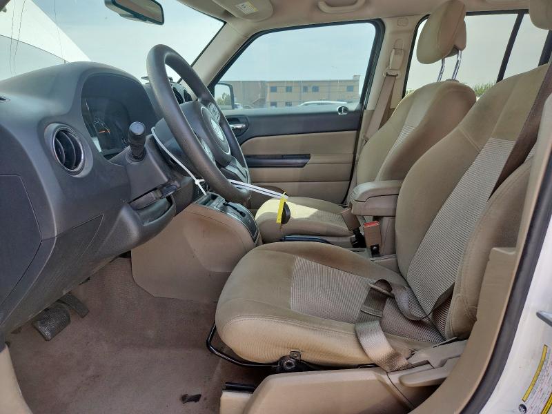 1C4NJPBA5FD171295 - 2015 JEEP PATRIOT SPORT WHITE photo 7