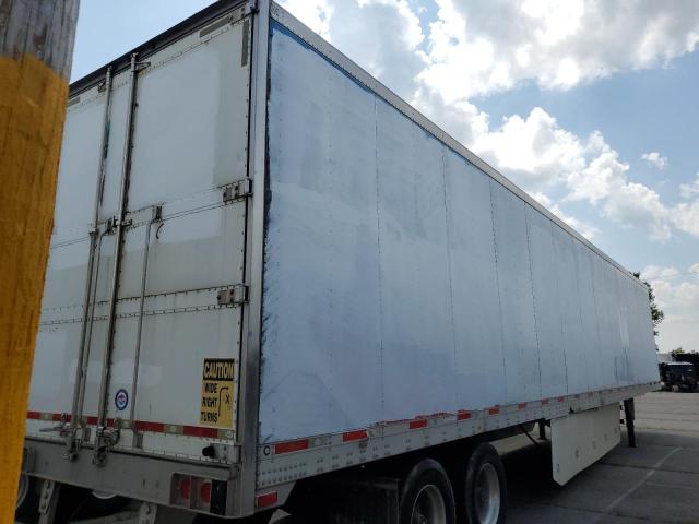 1UYVS253XCM431815 - 2012 UTILITY VS2RA WHITE photo 4