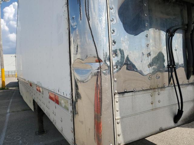 1UYVS253XCM431815 - 2012 UTILITY VS2RA WHITE photo 9