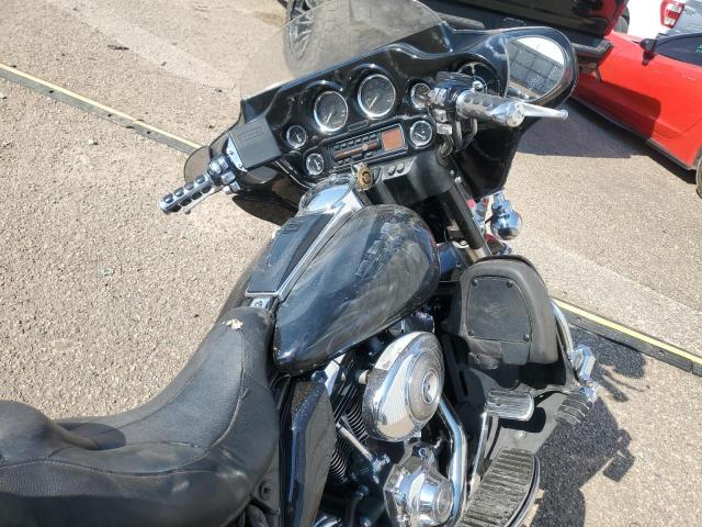 1HD1FCW105Y604370 - 2005 HARLEY-DAVIDSON FLHTCUI 黑色 照片 5