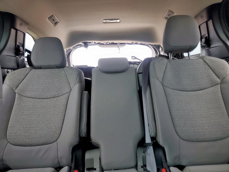 5TDBRKEC0SS255230 - 2025 TOYOTA SIENNA LE GRAY photo 10