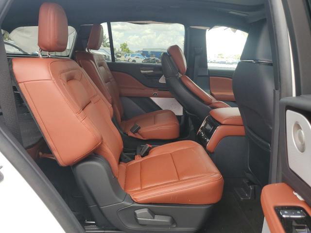 5LM5J7WC1SGL02381 - 2025 LINCOLN AVIATOR RESERVE WHITE photo 10