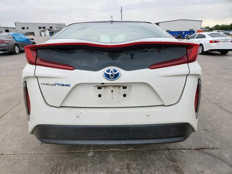 JTDKARFP8J3100359 - 2018 TOYOTA PRIUS PRIM 白色 照片 6