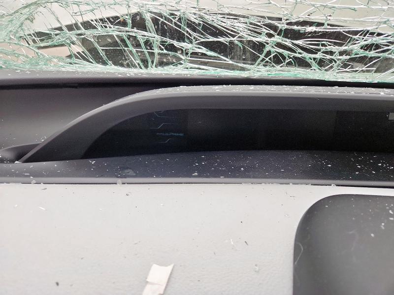 JTDKARFP8J3100359 - 2018 TOYOTA PRIUS PRIM 白色 照片 9