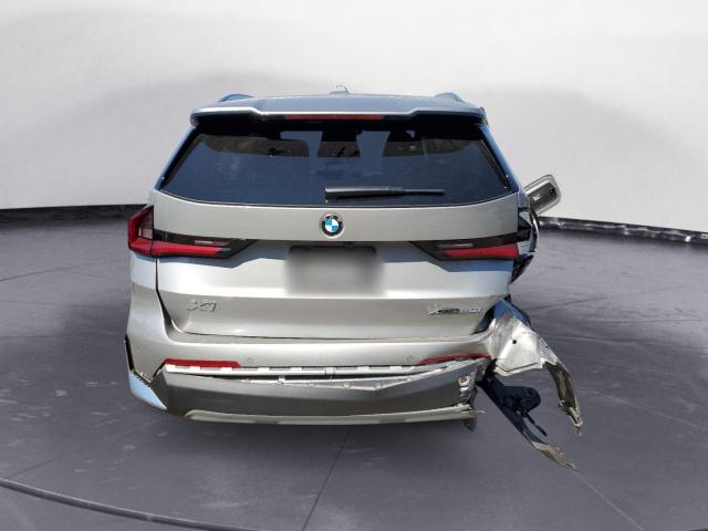WBX73EF07P5W45237 - 2023 BMW X1 XDRIVE28I SILVER photo 6