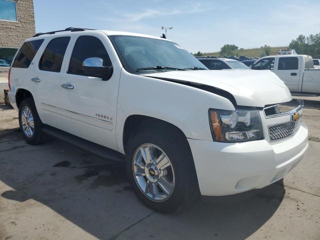 1GNFK33089R221332 - 2009 CHEVROLET TAHOE K1500 LTZ WHITE photo 4