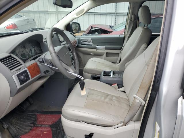2A8HR54P78R749532 - 2008 CHRYSLER TOWN & COU TOURING SILVER photo 7