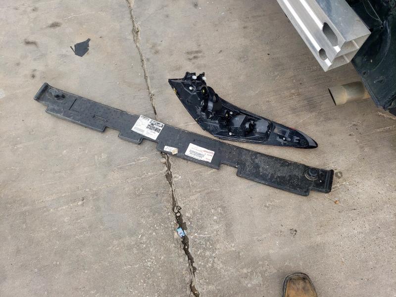 4T1C11AK0LU938427 - 2020 TOYOTA CAMRY LE BLACK photo 12