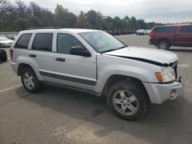 1J4GR48K05C608540 - 2005 JEEP GRAND CHER LAREDO SILVER photo 4