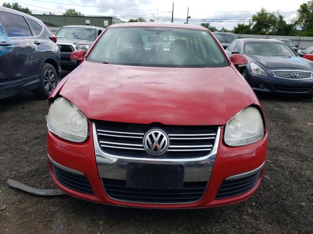 3VWGG71K77M136052 - 2007 VOLKSWAGEN JETTA RED photo 5