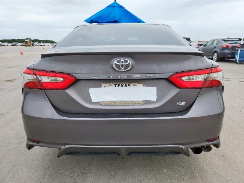 4T1B11HK0JU095795 - 2018 TOYOTA CAMRY L 灰色 照片 6