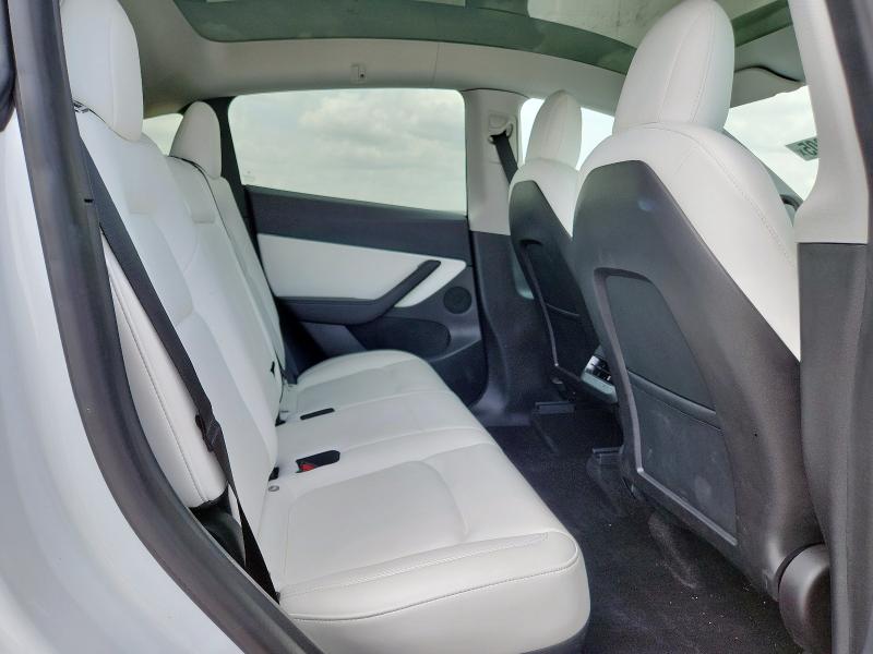 5YJYGDEE8MF269865 - 2021 TESLA MODEL Y 白色 照片 10
