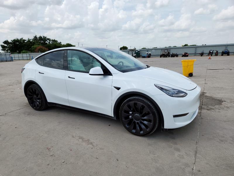 5YJYGDEE8MF269865 - 2021 TESLA MODEL Y 白色 照片 4