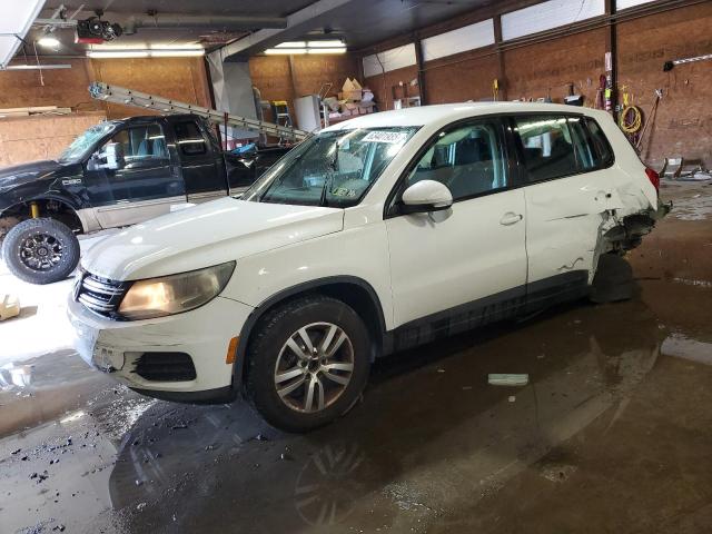 2014 VOLKSWAGEN TIGUAN S, 